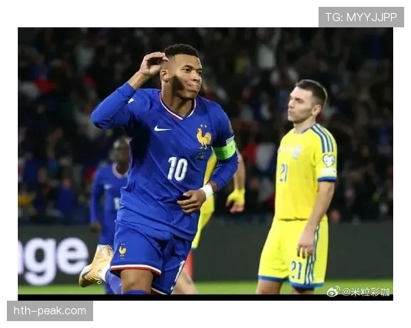 姆巴佩戴帽闪耀全场,法国队大胜对手难挡攻势 姆巴佩戴帽闪耀全场,法国队大胜对手难挡攻势