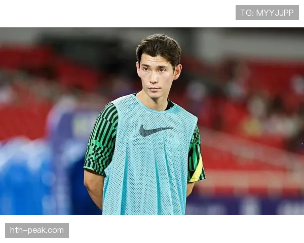 新一代足球天才强势崛起，年轻球星状态回暖引领未来赛场新风潮