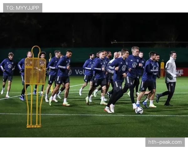 德国队训练营即将开启：新星集结备战新赛季，状态成焦点