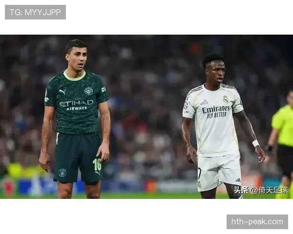 巴尔韦德 vs 克罗斯:中场风格与战术角色差异 巴尔韦德 vs 克罗斯:中场风格与战术角色差异